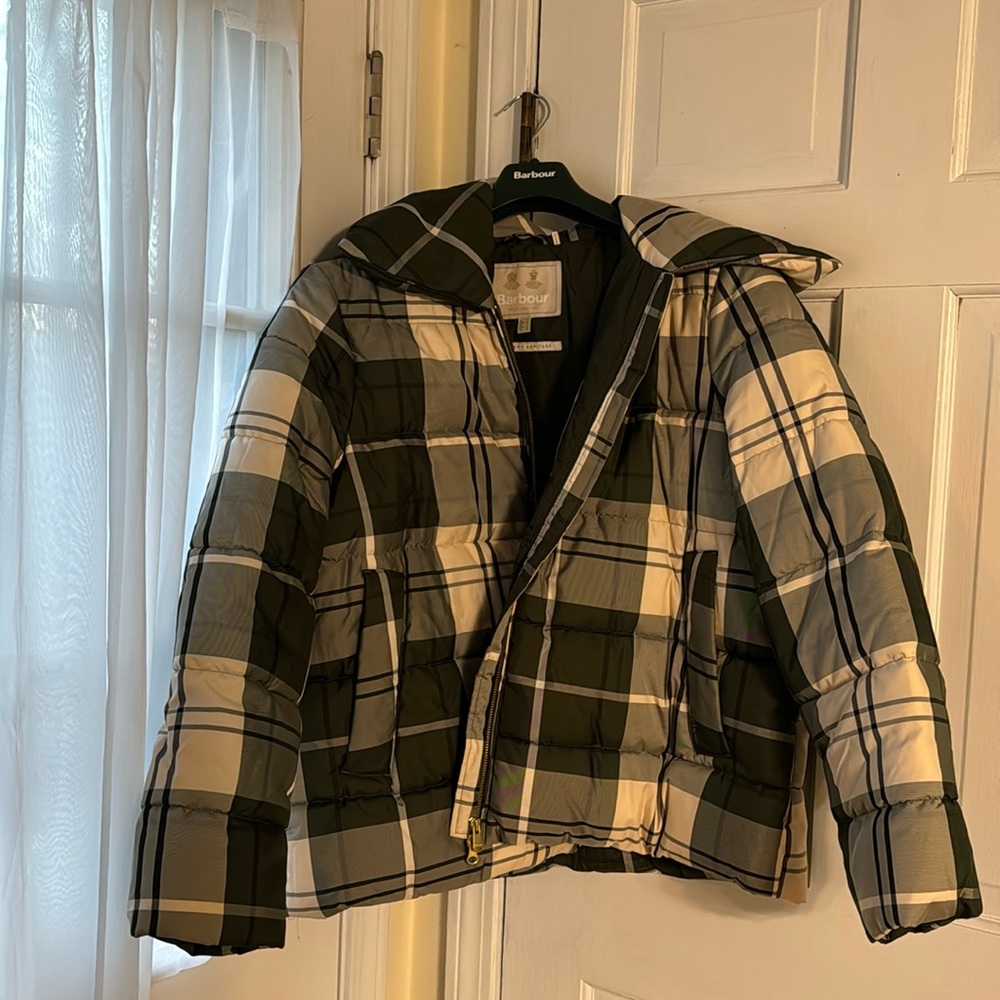 Barbour Tartan Germain Quilt - green and white plaid 
Color: APLTN
Size: 14